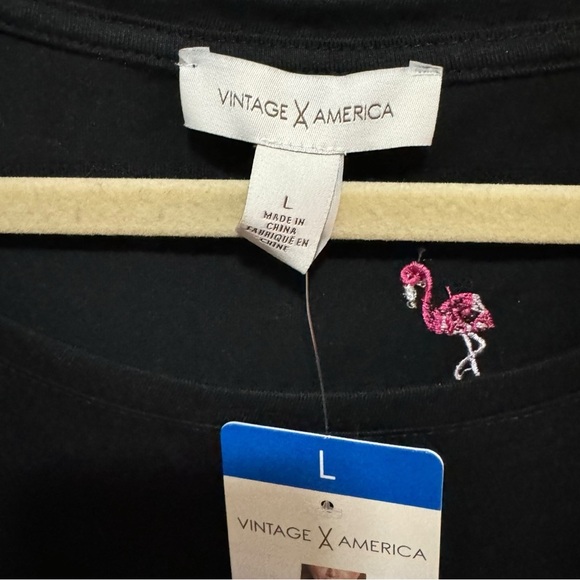 Vintage America - Black Tshirt - Flamingo embroidery - size L NWT - Picture 3 of 6